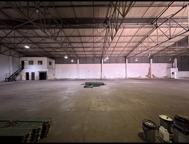1,200M² WAREHOUSE TO LET IN RIVERHORSE VALLEY